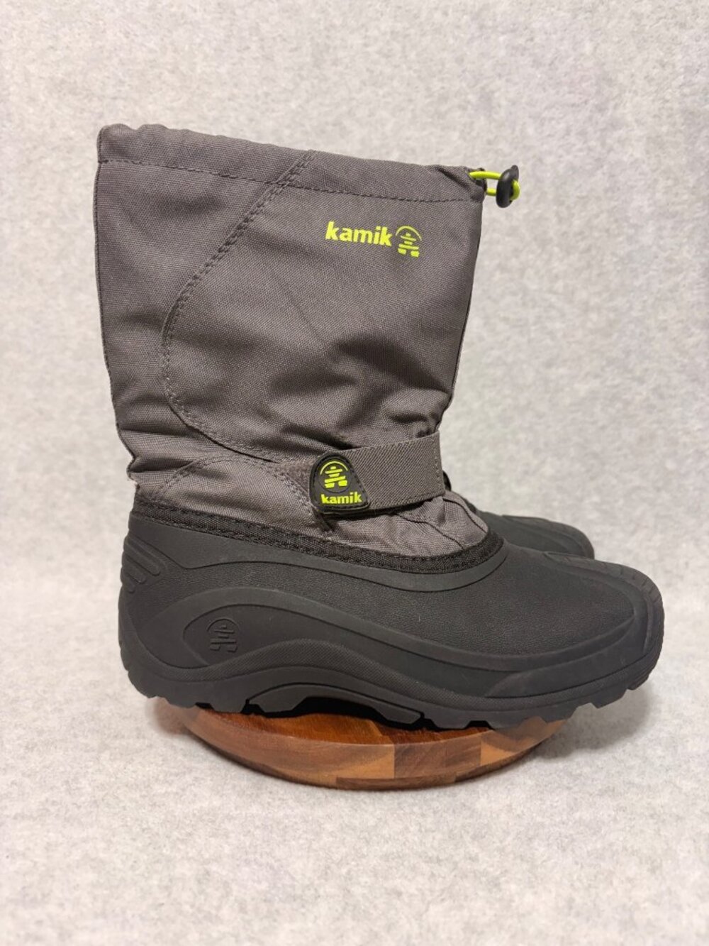Kamik Kids Boots Size 5 Gray Yellow Lined Drawstring Winter Snow Boot w/Strap
